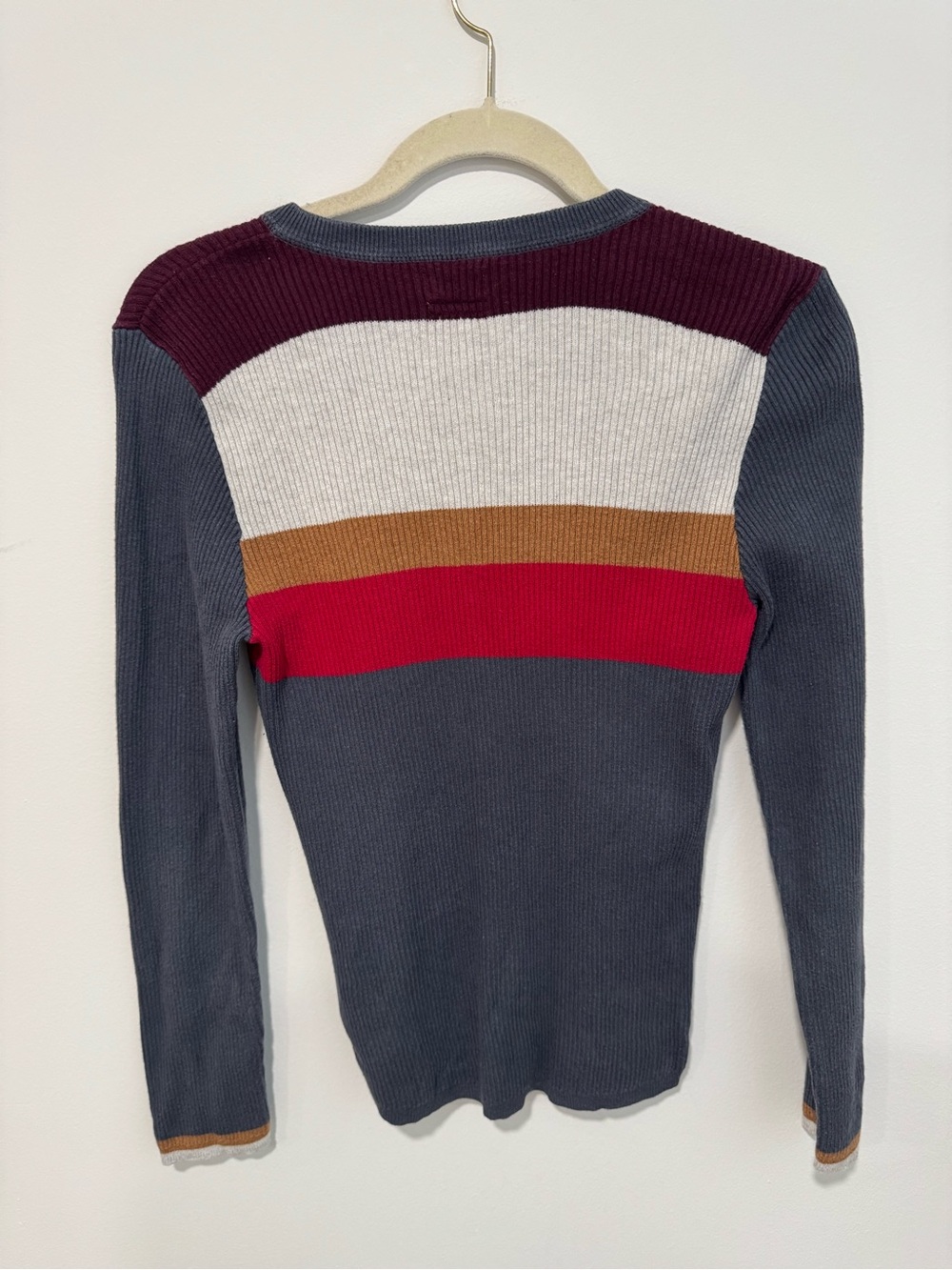 Faharty Mikki Organic Cotton & Cashmere Henley Top - Picture 5 of 6